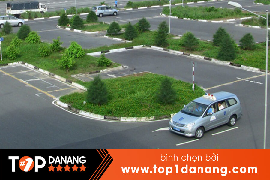 Cho thuê xe ô tô tập lái Đà Nẵng