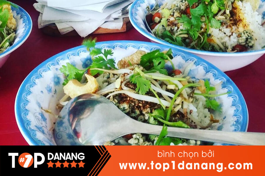 Cơm hến ở Đà Nẵng