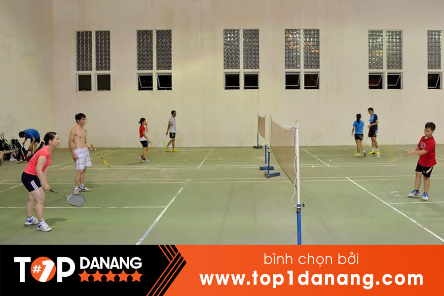 Học đánh cầu lông ở Đà Nẵng 