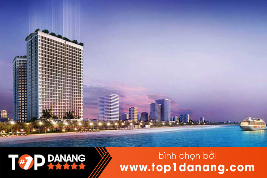 Khách sạn có bể bơi dát vàng ở Đà Nẵng