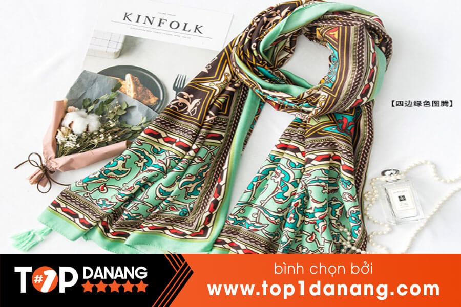 Khăn quàng cổ nữ Đà Nẵng