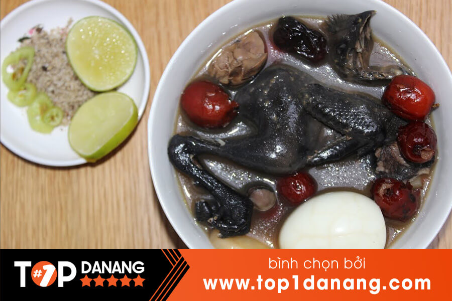 Quán gà tiềm thuốc bắc Đà Nẵng