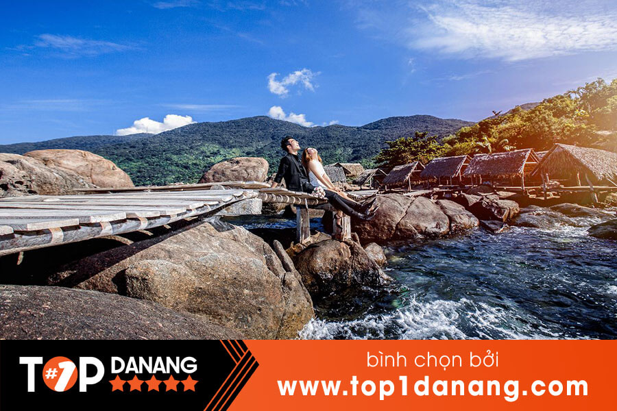 Bãi đá Obama ở Đà Nẵng