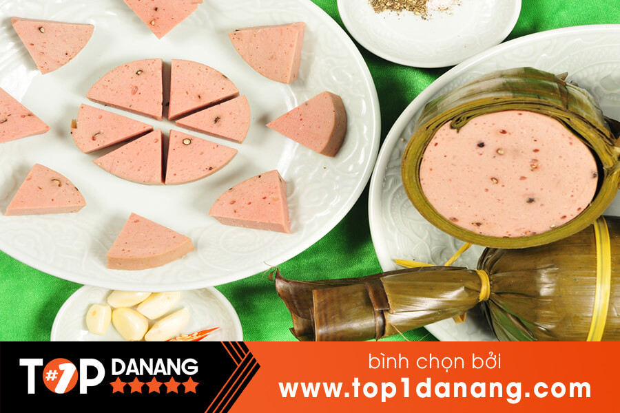 Bán chả bò bà Lộc Đà Nẵng