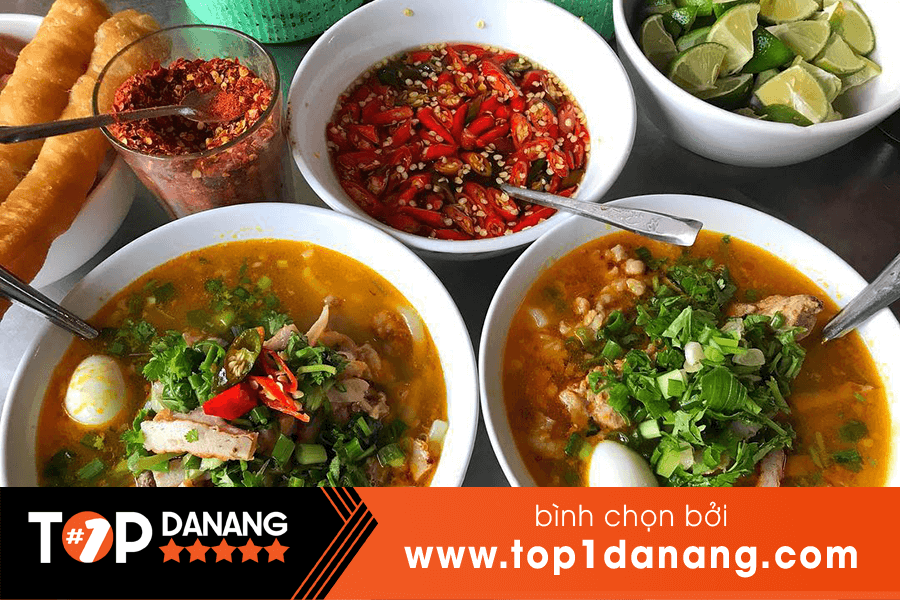Bánh canh ruộng đường Trần Hưng Đạo