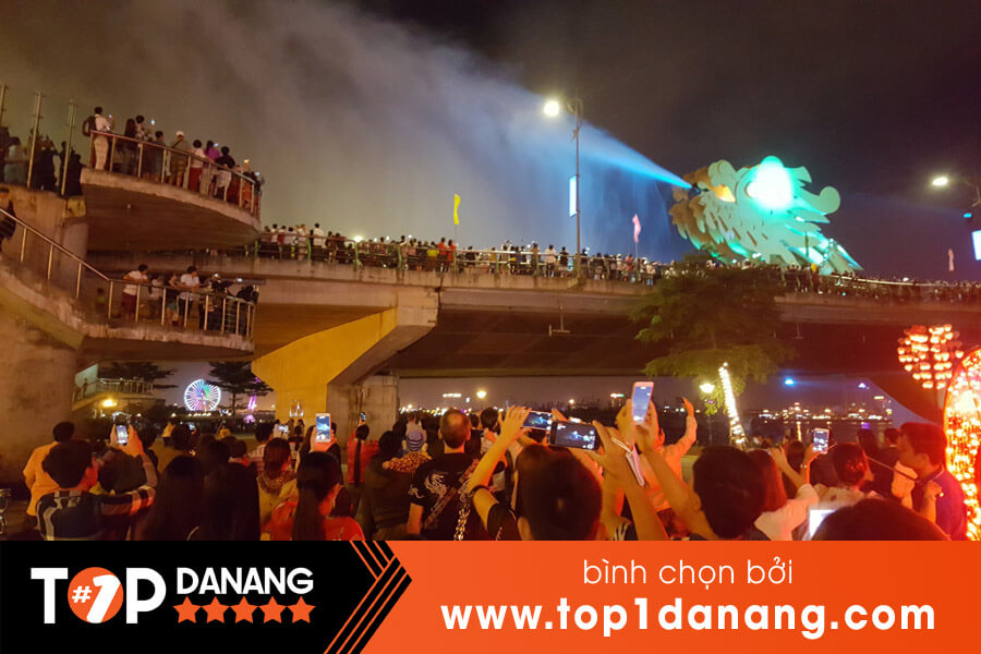 Cầu Rồng Đà Nẵng phun lửa vào lúc mấy giờ