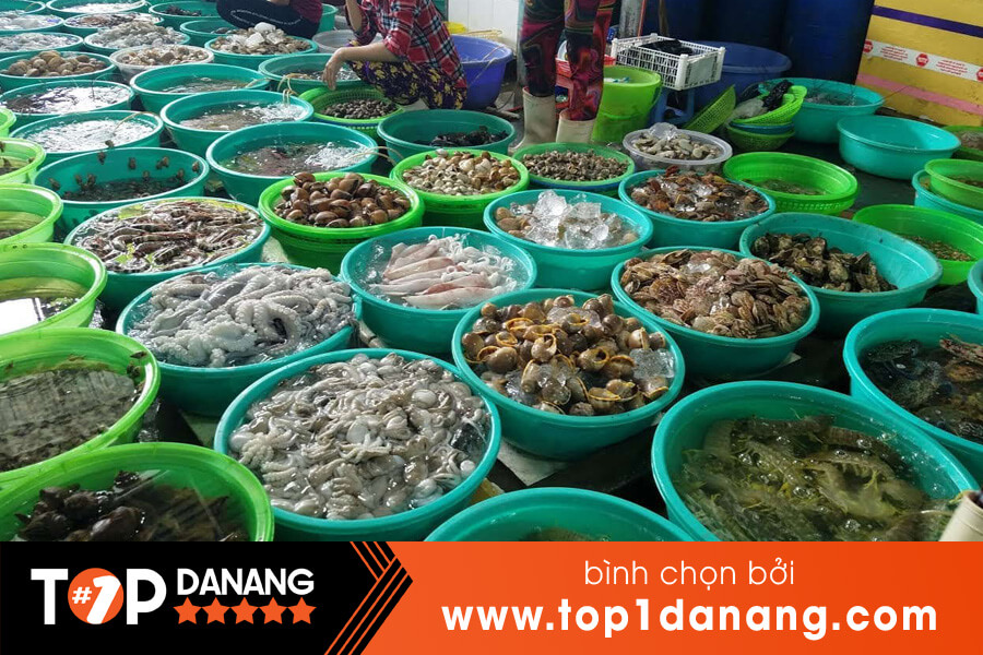 ​  Chợ Hoành Sơn ở Đà Nẵng  