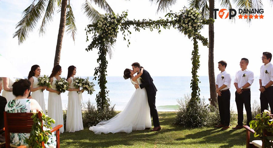 Chụp ảnh cưới Đà Nẵng - Studio Cánh Đồng Bất Tận