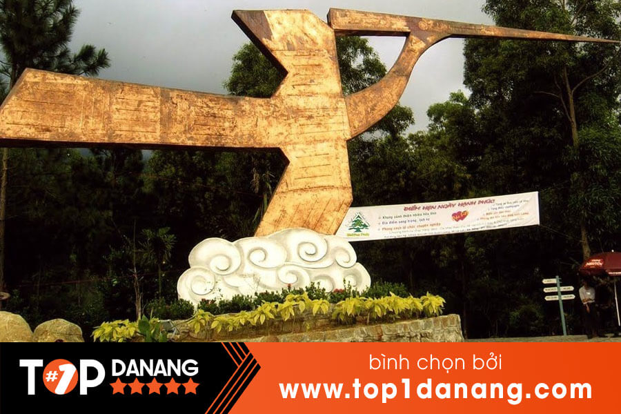 Cổng vào suối Lương Đà Nẵng