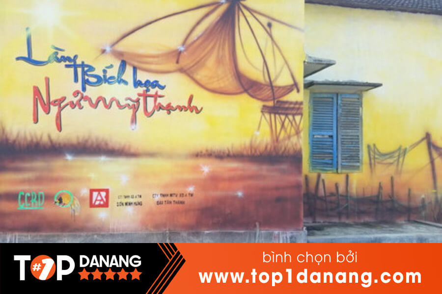 Đi Đà Nẵng có gì vui - Làng Bích Họa