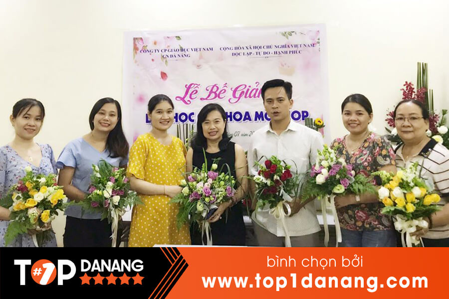 Học cắm hoa tại Đà Nẵng