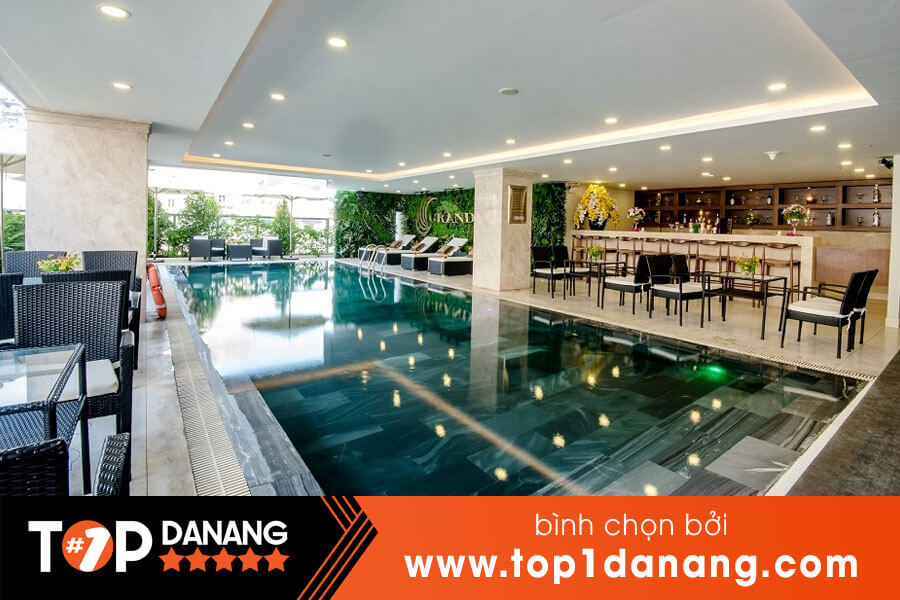 Khách sạn Đà Nẵng có hồ bơi riêng
