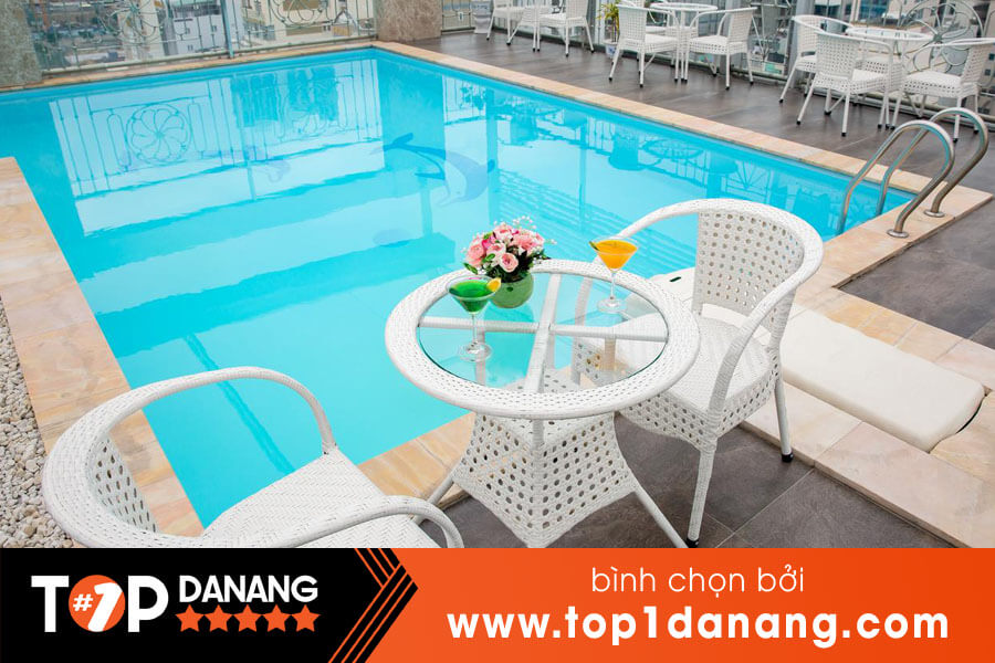 Khách sạn Đà Nẵng có hồ bơi