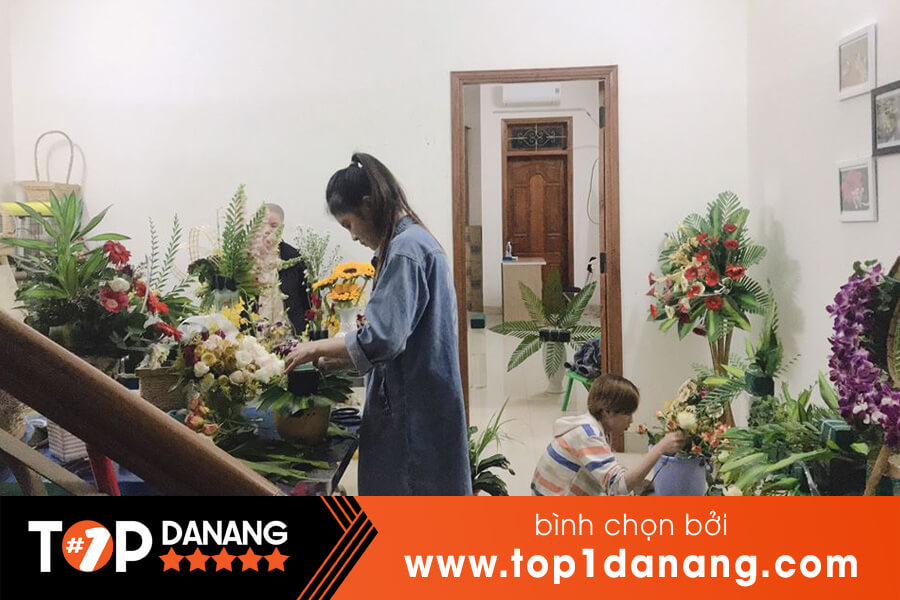 Lớp học cắm hoa ở Đà Nẵng