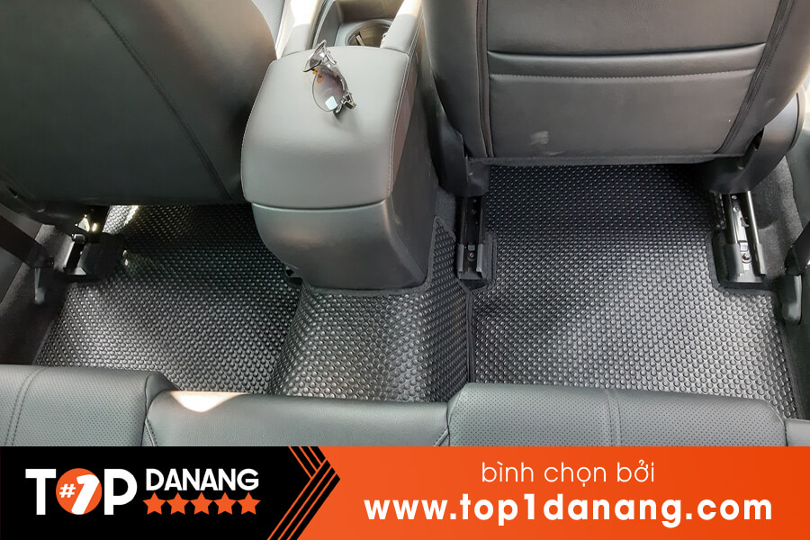 Lót sàn xe ô tô tại Đà Nẵng