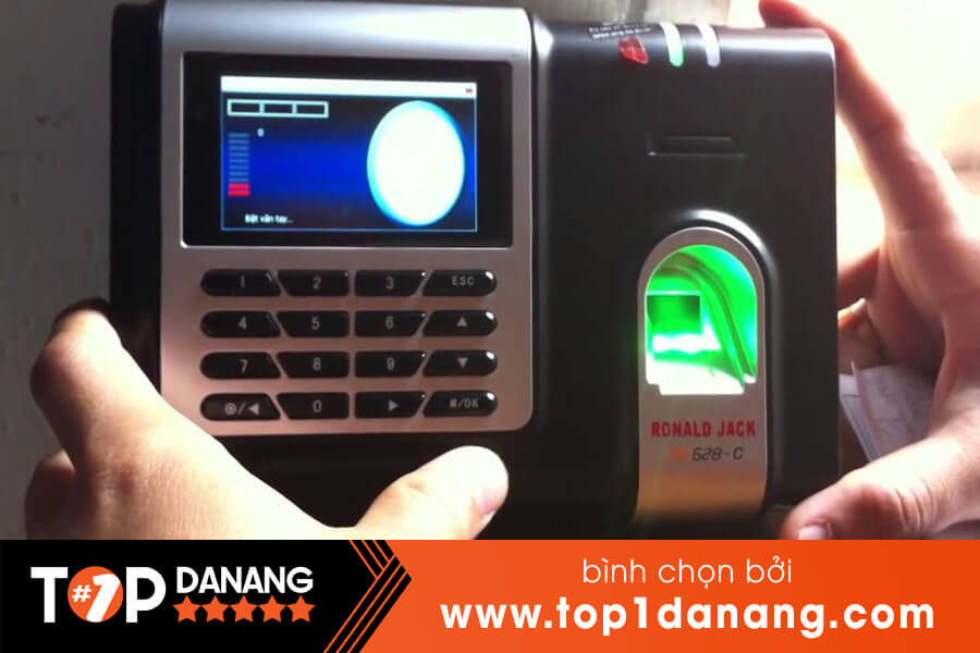 Máy chấm công tại Đà Nẵng