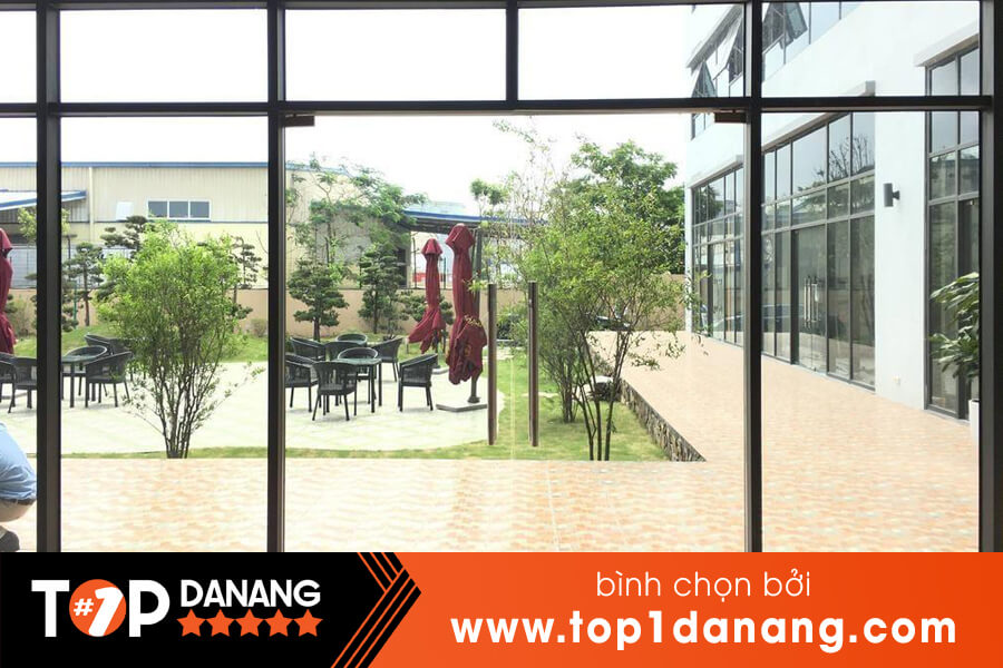 Mua kính thủy lực tại Đà Nẵng