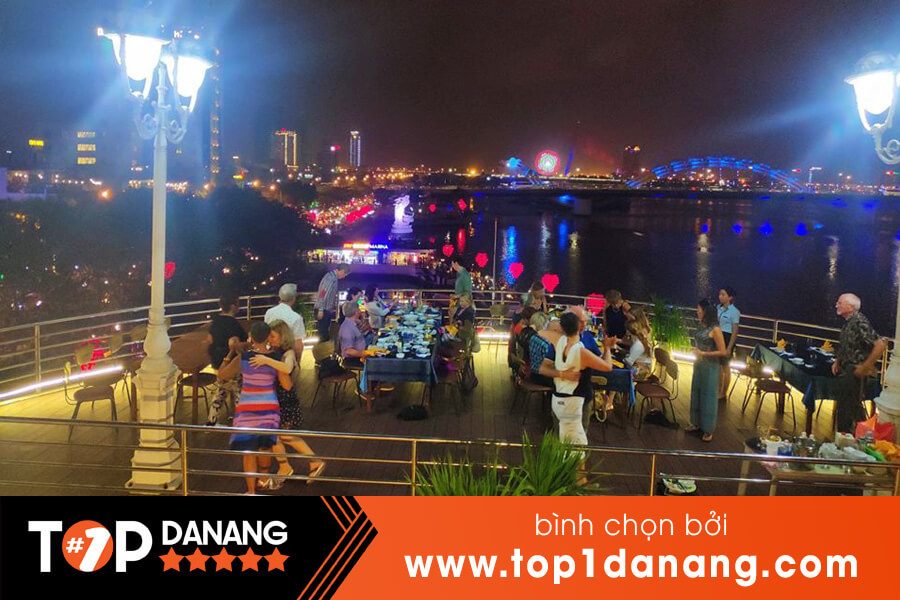 Nhà hàng du thuyền Đà Nẵng