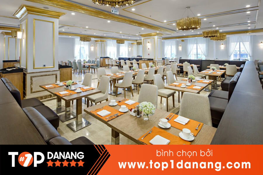 Nhà hàng tại khách sạn Golden Bay Đà Nẵng