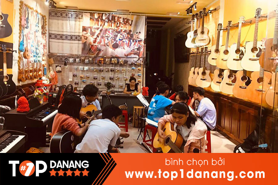 Phụ kiện guitar tại Đà Nẵng