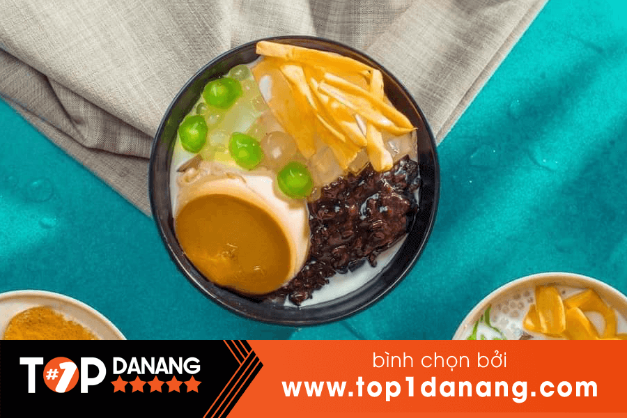 Sữa chua nếp cẩm tại Ngọc Thạch Quán