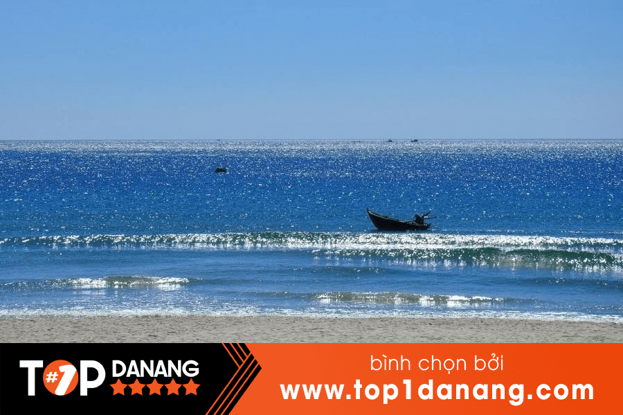 Dịch vụ câu cá Đà Nẵng hấp dẫn - Bãi biễn Nguyễn Tất Thành
