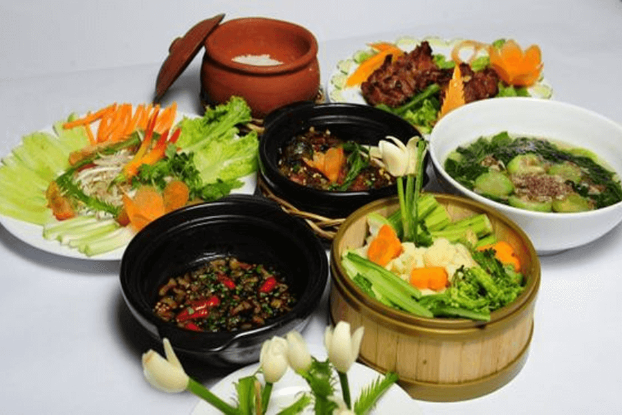 Quán cơm niêu Nhà Đỏ 2 Đà Nẵng ngon