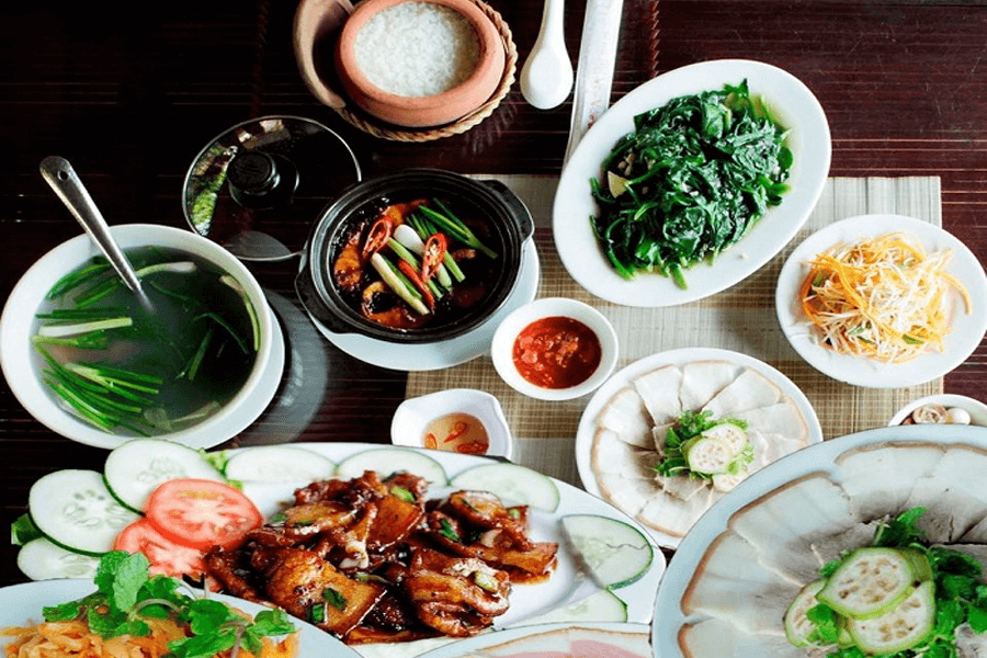 Quán cơm Niêu Vip Vườn - Cơm niêu nổi tiếng Đà Nẵng