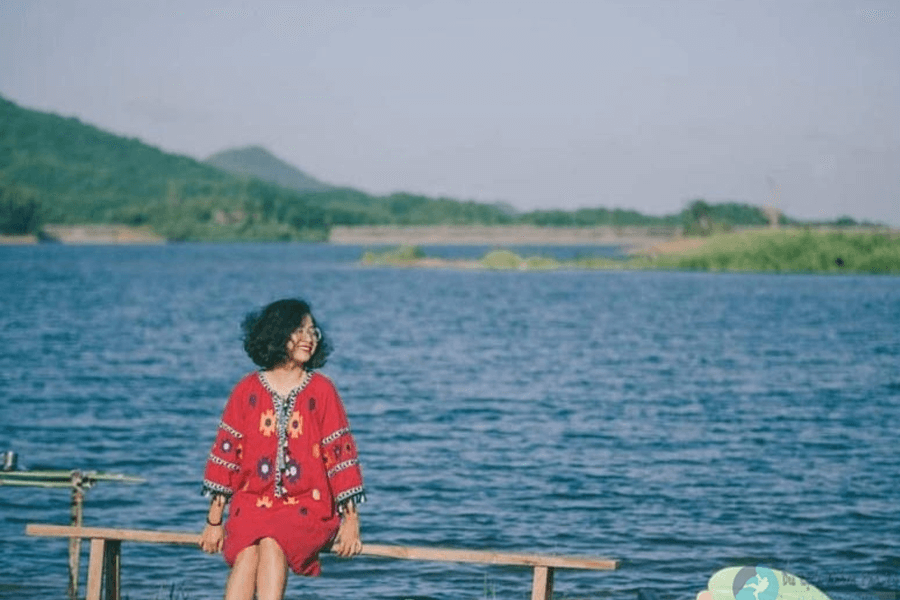 View check-in siêu xịn tại Hồ Hòa Trung