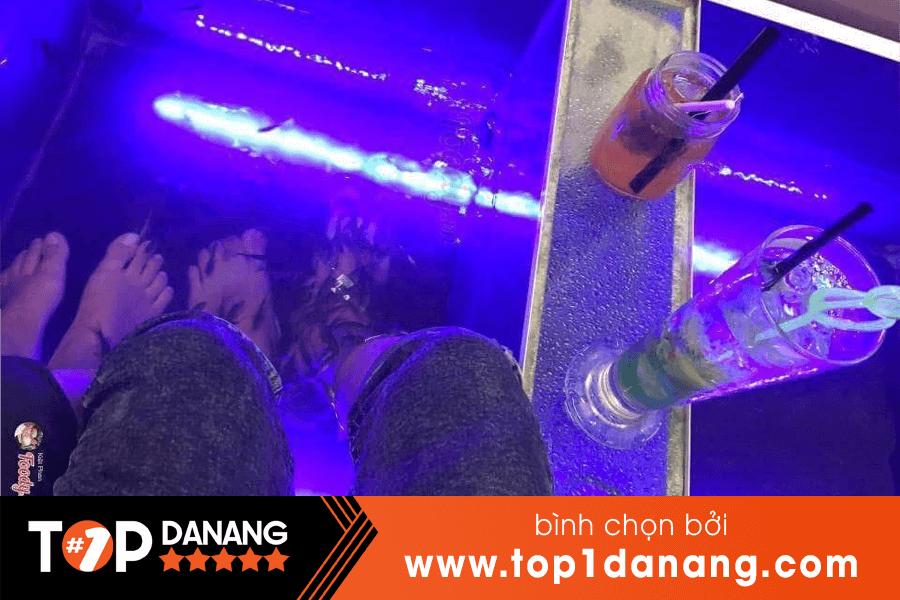 Cà phê thú cưng Cá Massage Cafe Đà Nẵng