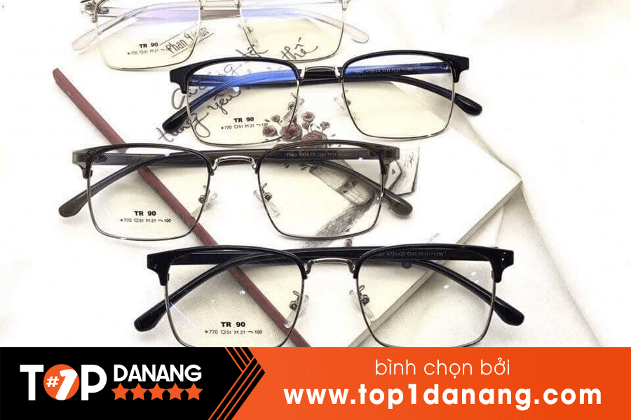 Cửa hàng cắt kính cận chất lượng tốt Đà Nẵng Việt Quang