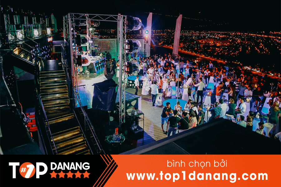 Đia điểm hẹn hò nhộn nhịp Đà Nẵng Sky 36