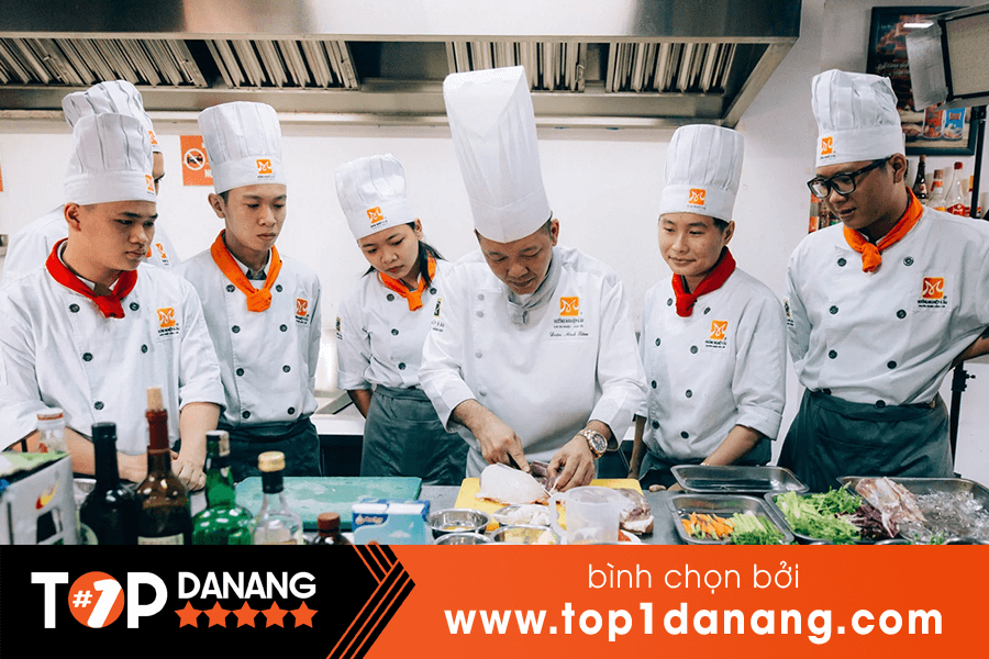 hoc nấu ăn tại hướng nghiệp á âu chi nhánh đà nẵng