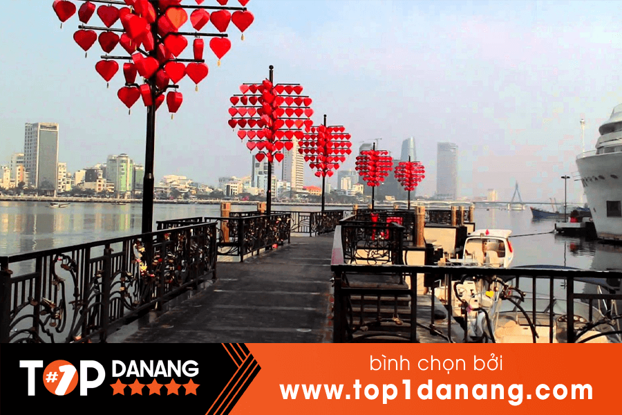 Khu vui chơi Đà Nẵng cầu Tình Yêu