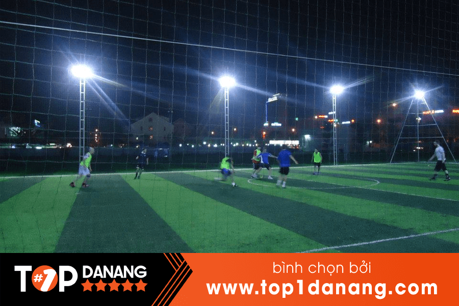 Sân bóng đá cỏ nhân tạo tại Đà Nẵng Harmony